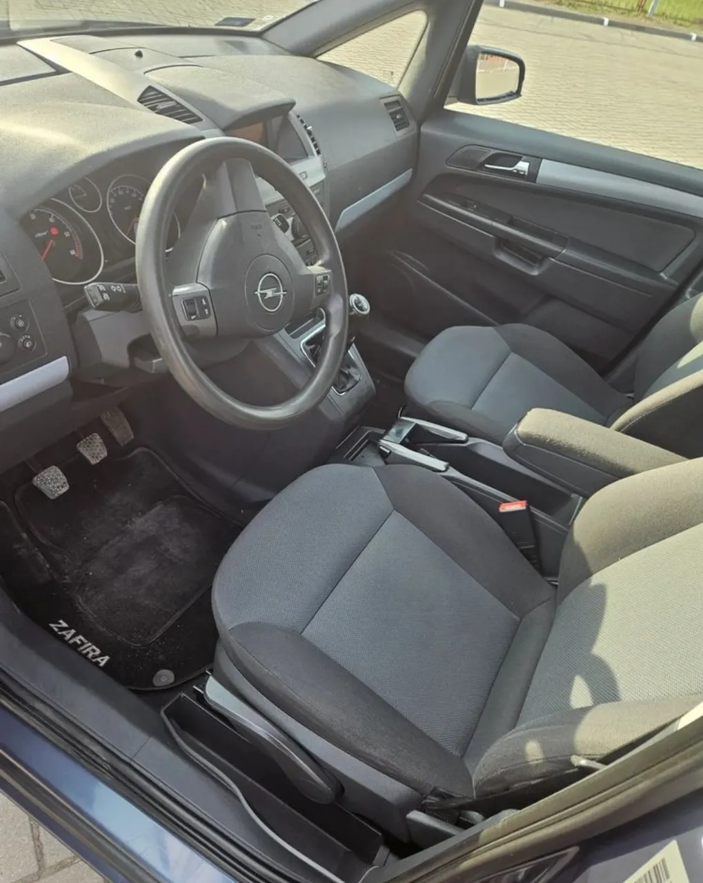 Opel Zafira - фото 9