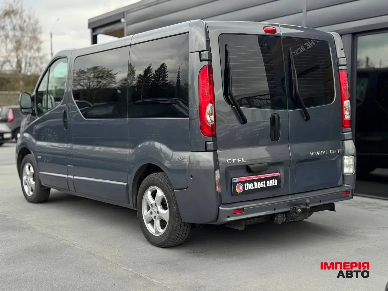 Opel Vivaro - фото 36