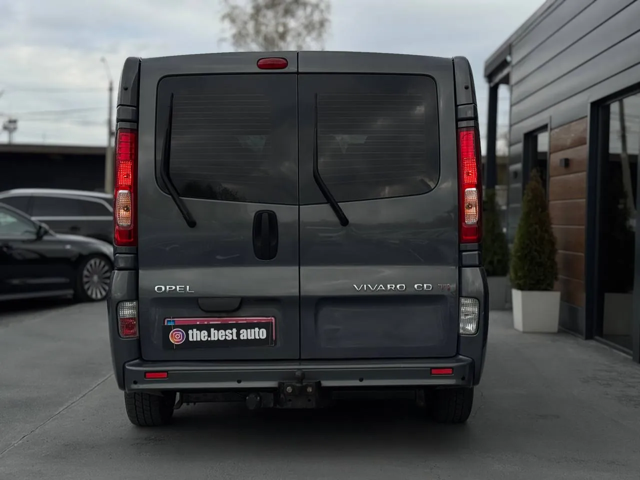 Opel Vivaro - фото 37