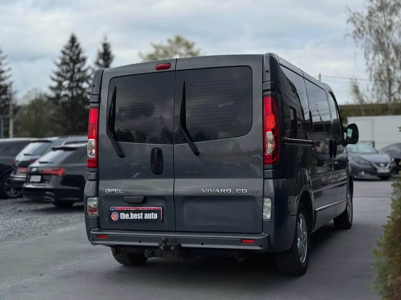 Opel Vivaro - фото 38