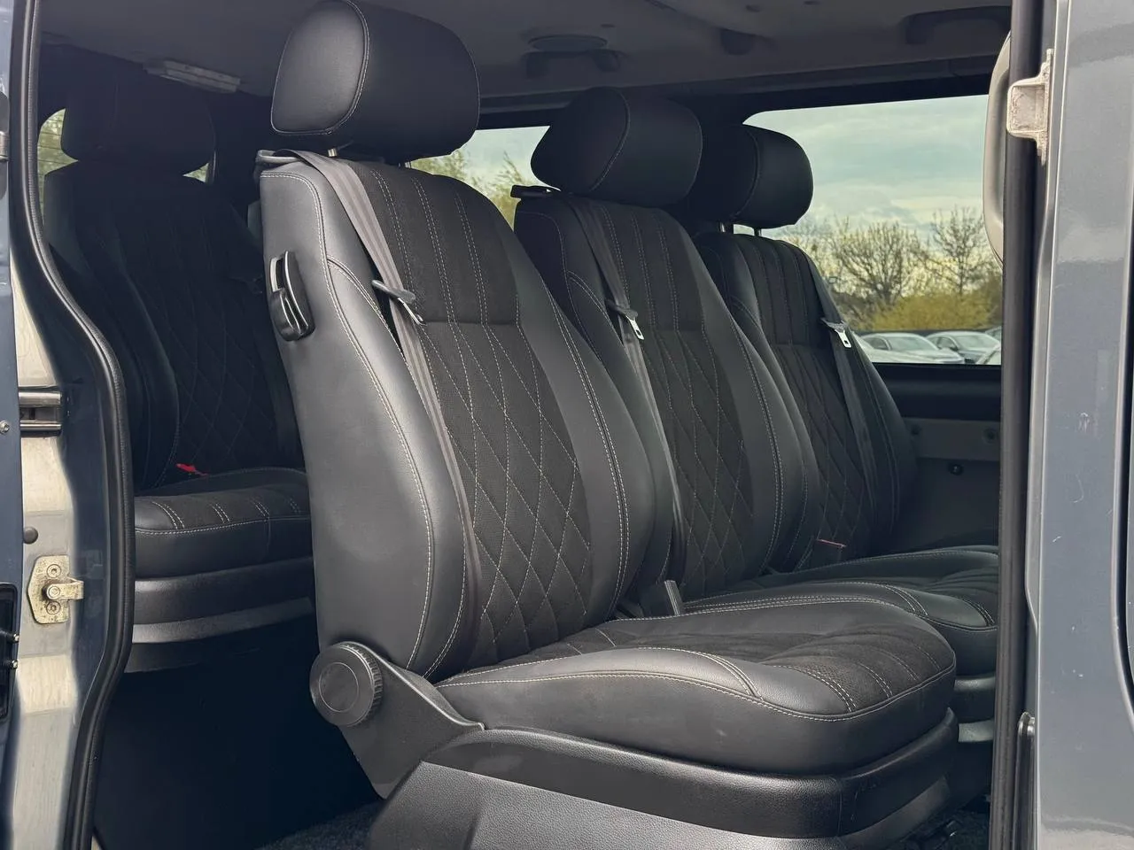 Opel Vivaro - фото 44