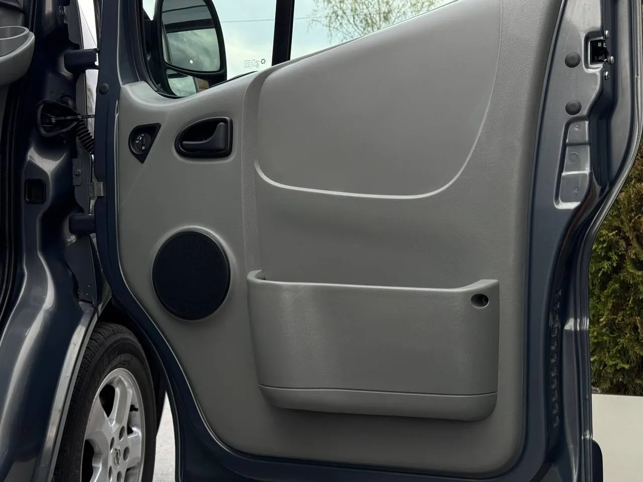 Opel Vivaro - фото 55