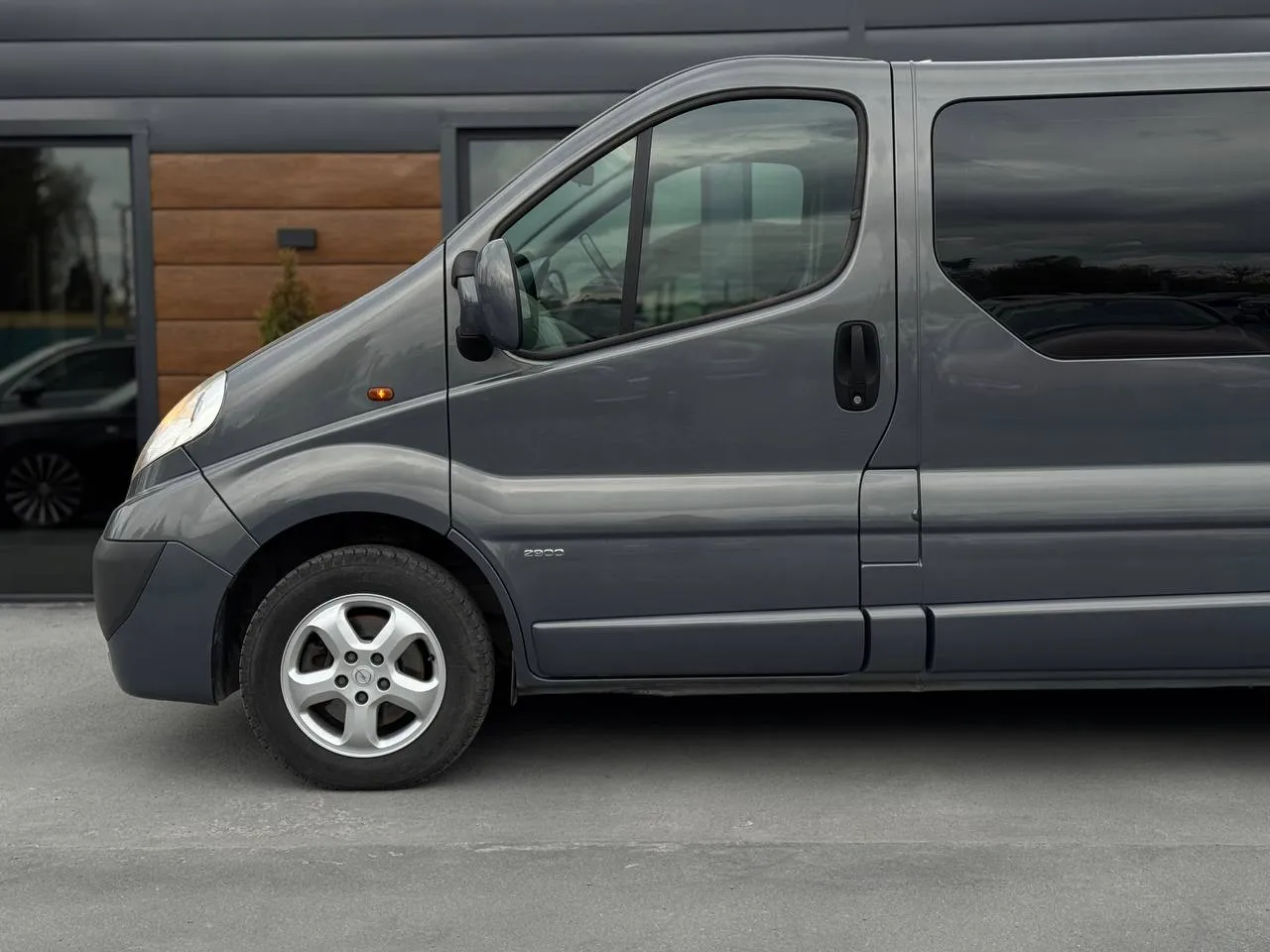 Opel Vivaro - фото 34
