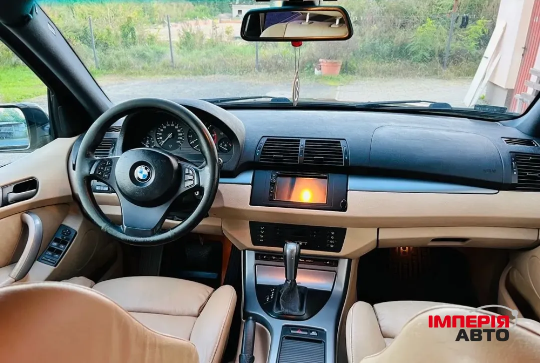BMW X5 - фото 8