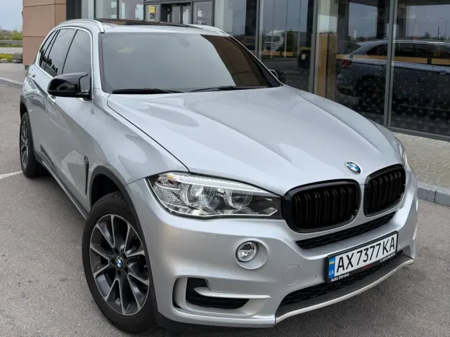 BMW X5 - фото 2