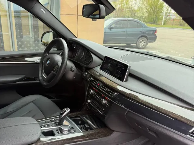 BMW X5 - фото 4