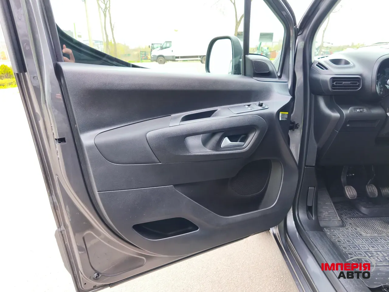 Citroen Berlingo - фото 9