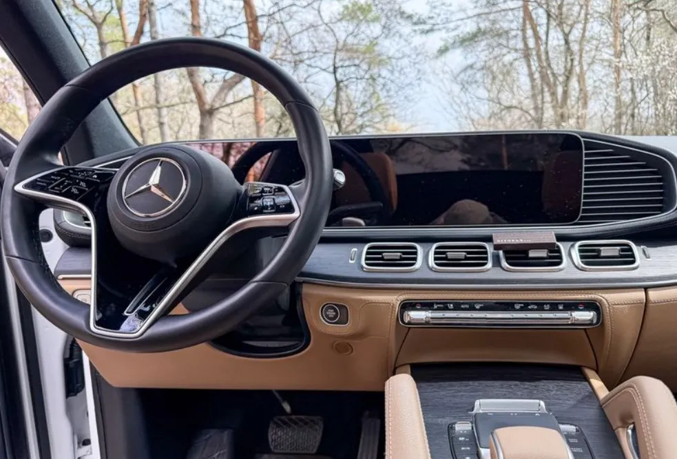 Mercedes-Benz GLE - фото 10