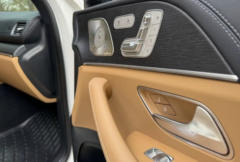 Mercedes-Benz GLE - фото 13