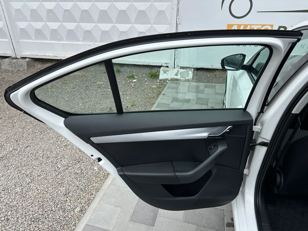 Skoda Octavia - фото 28