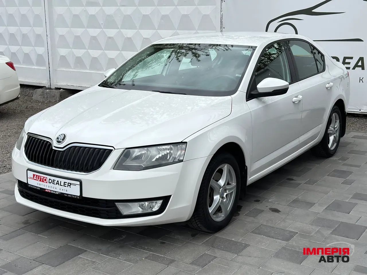 Skoda Octavia - фото 3