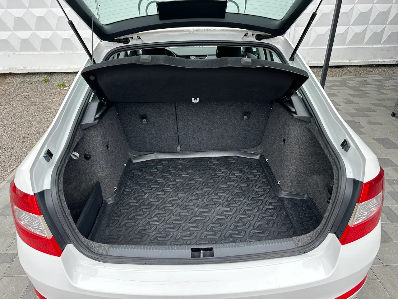 Skoda Octavia - фото 9