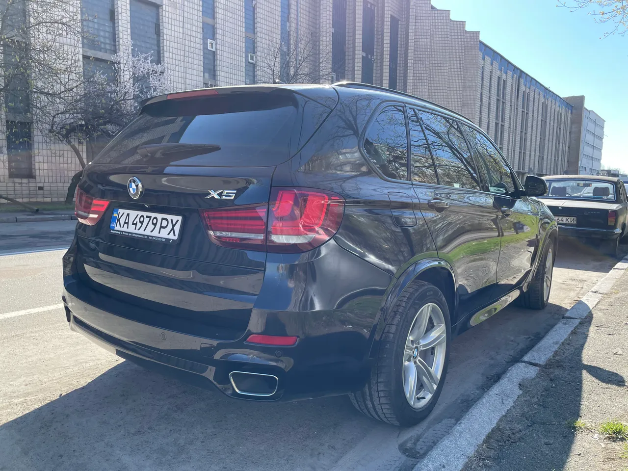 BMW X5 - фото 2