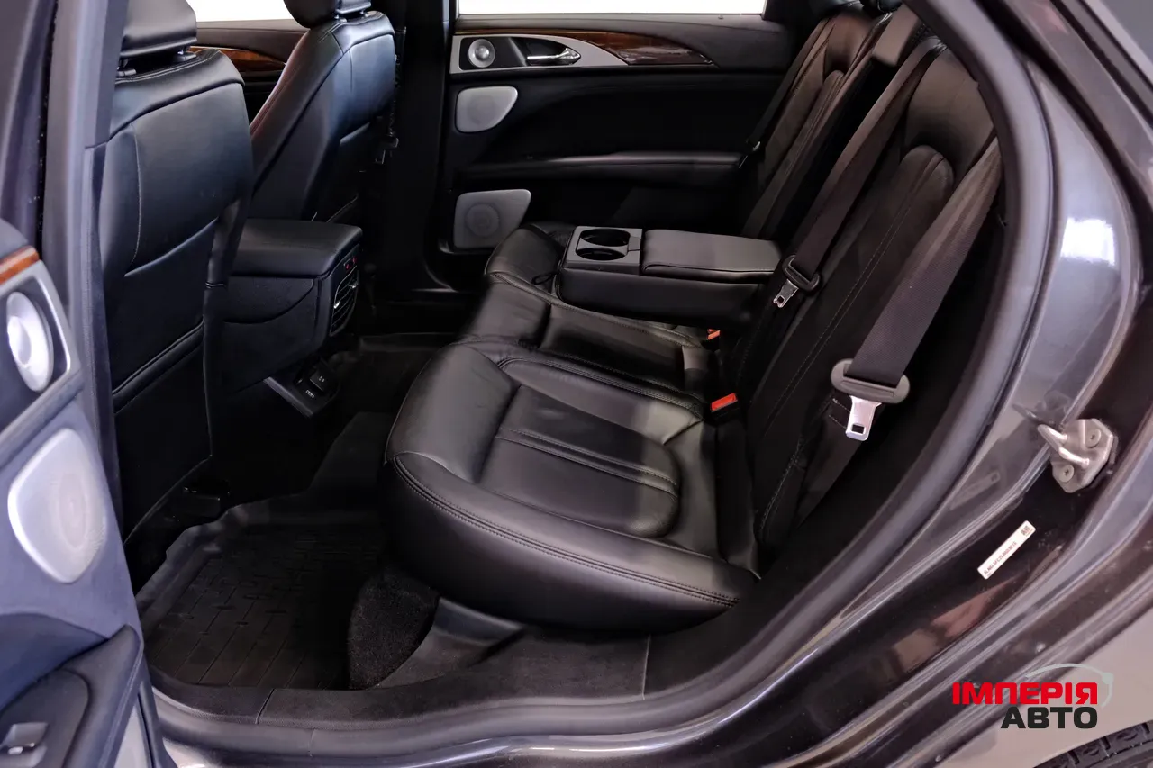 Lincoln MKZ - фото 8