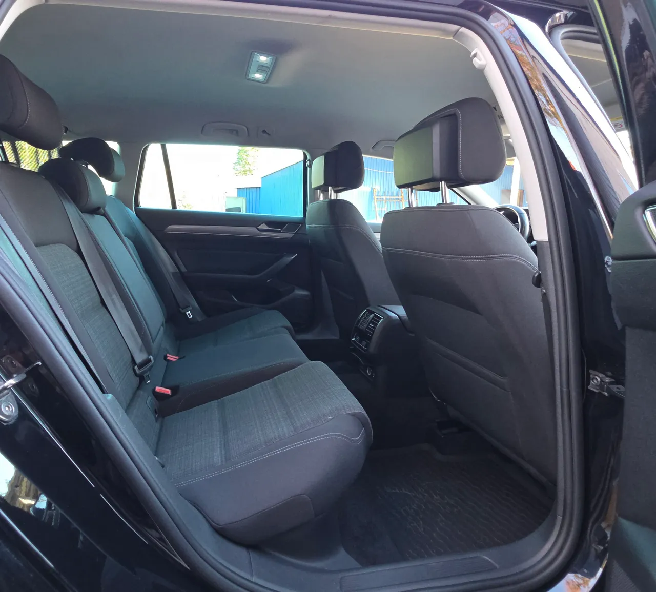 Volkswagen Passat - фото 49