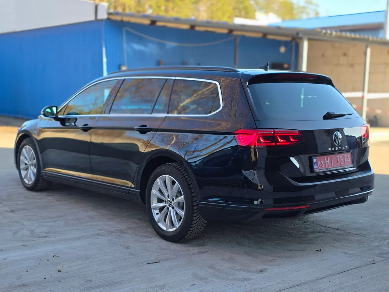 Volkswagen Passat - фото 6