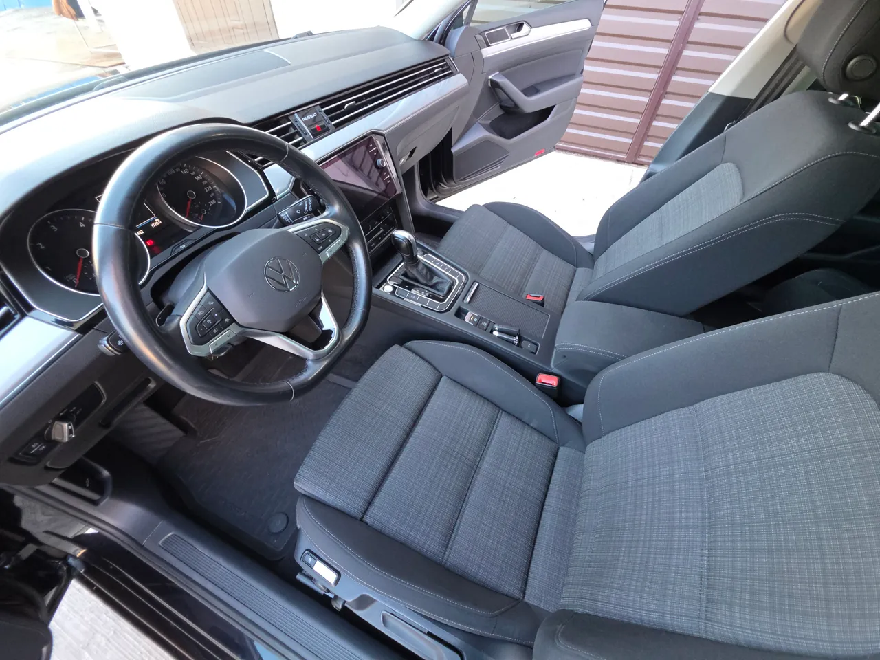 Volkswagen Passat - фото 21