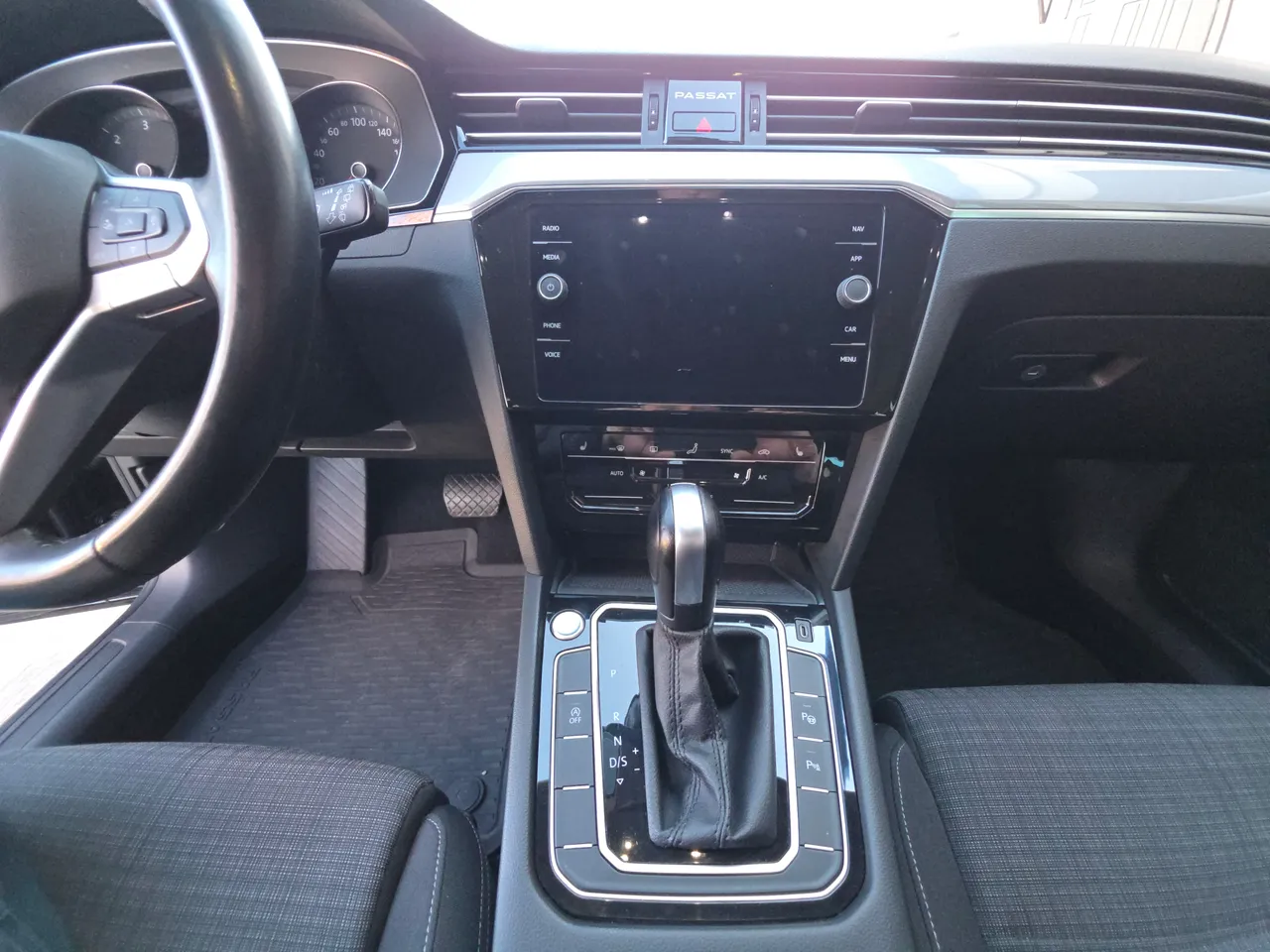 Volkswagen Passat - фото 41