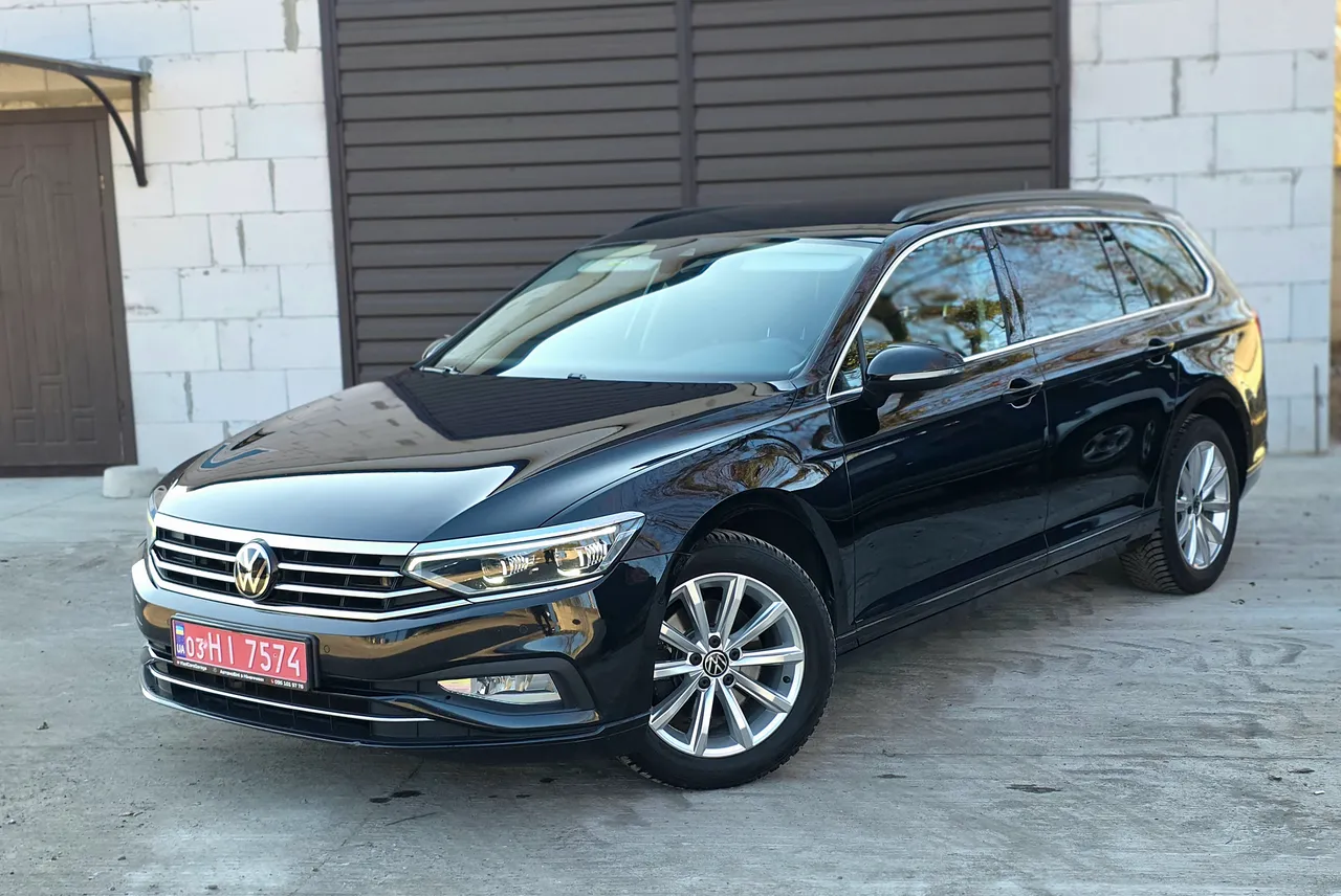 Volkswagen Passat - фото 1