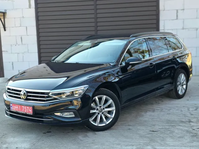 Volkswagen Passat - фото 1