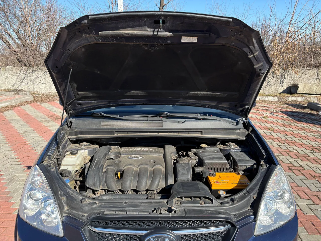 Kia Carens - фото 15