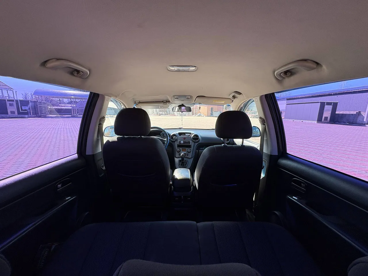 Kia Carens - фото 19