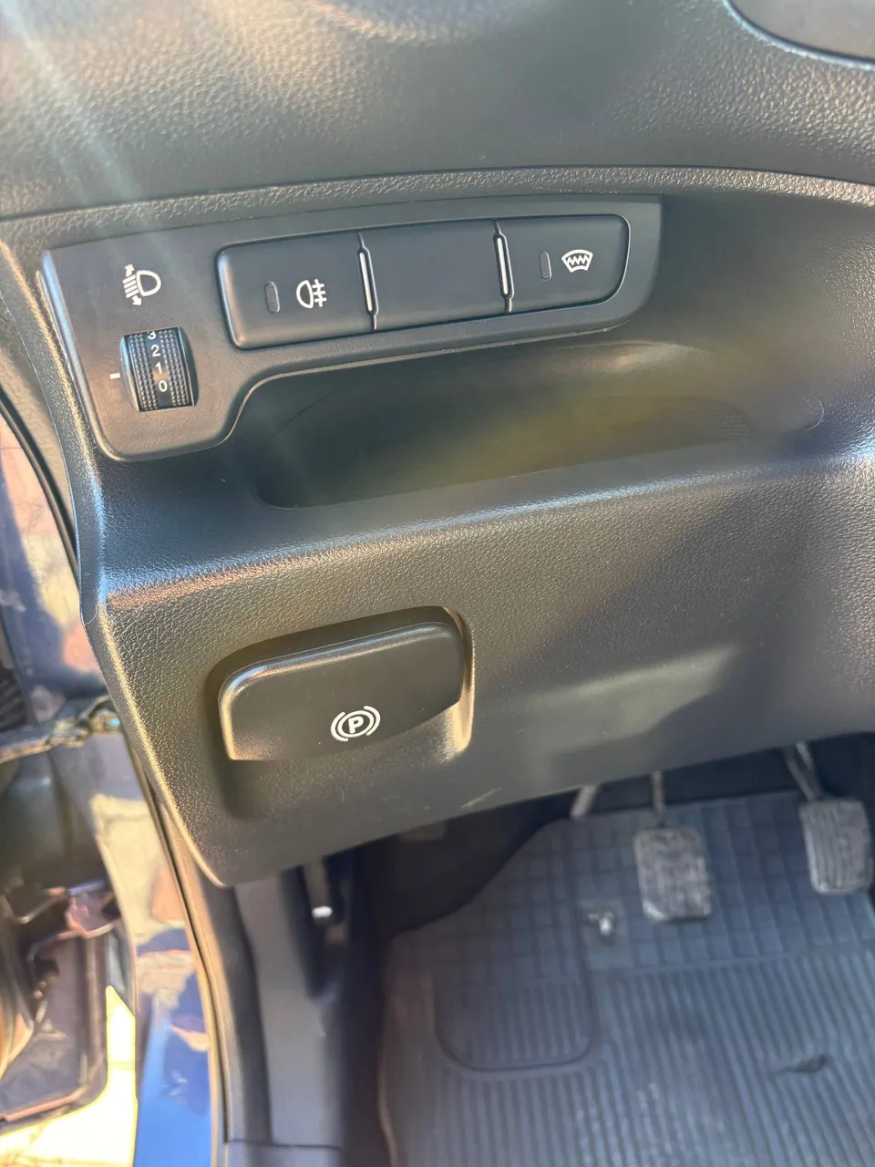 Kia Carens - фото 29