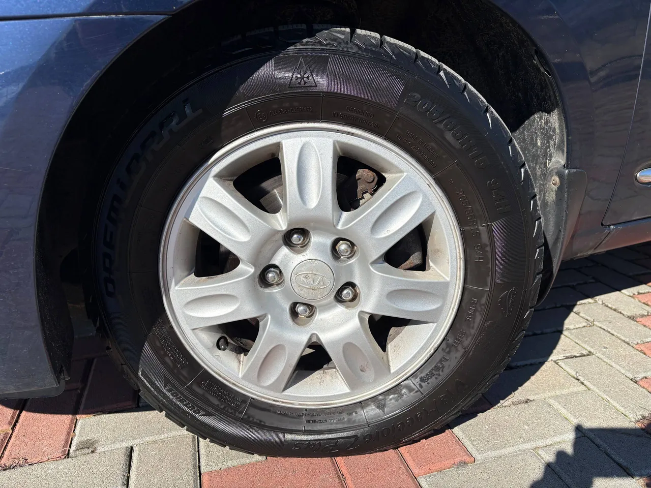 Kia Carens - фото 13