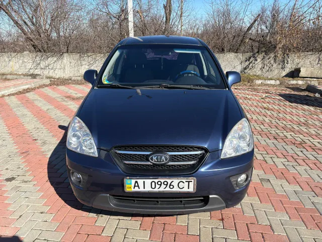 Kia Carens - фото 2