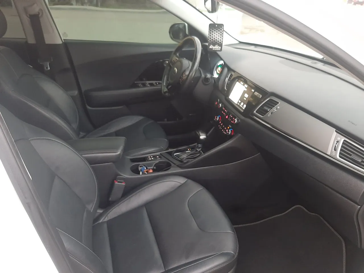 Kia Niro - фото 30