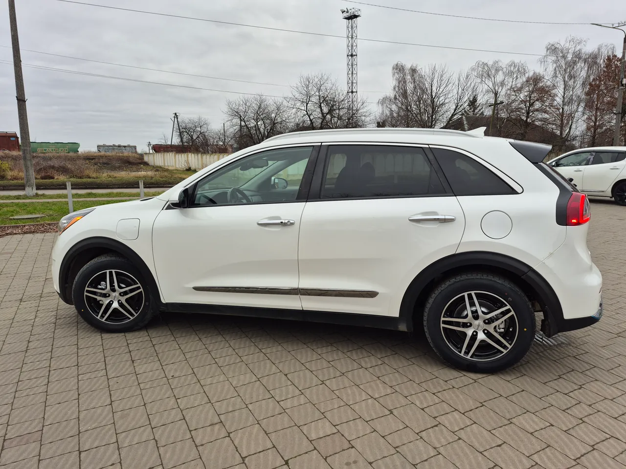 Kia Niro - фото 18