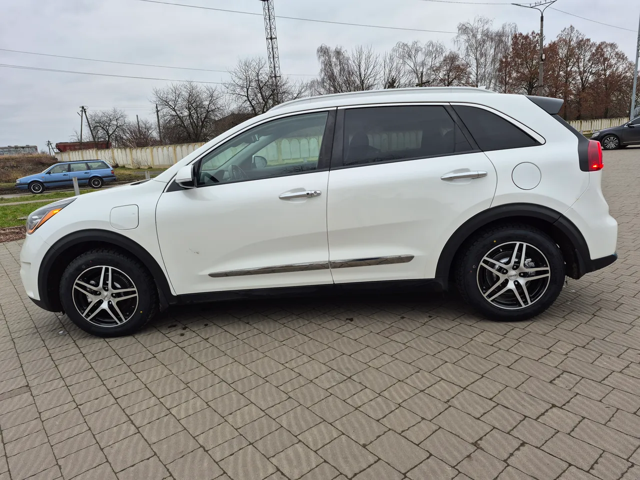 Kia Niro - фото 22