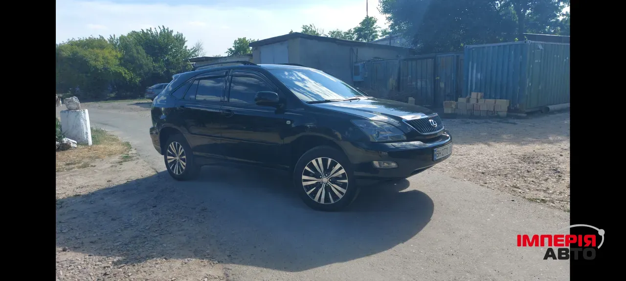 Lexus RX - фото 2