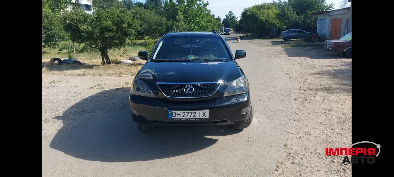 Lexus RX - фото 15