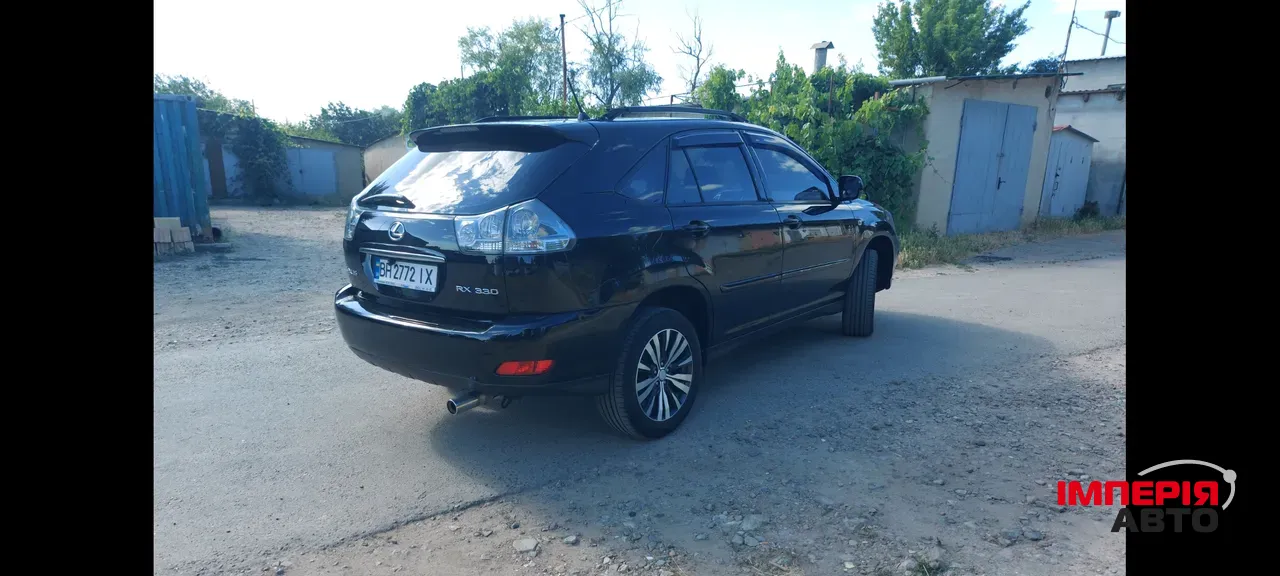 Lexus RX - фото 3
