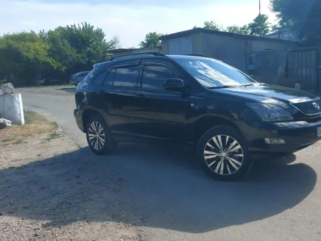 Lexus RX - фото 2