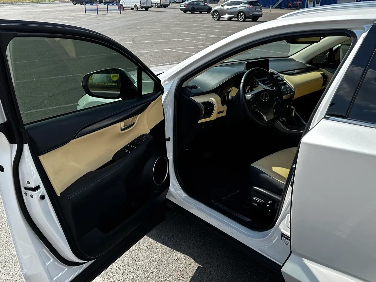 Lexus NX - фото 18