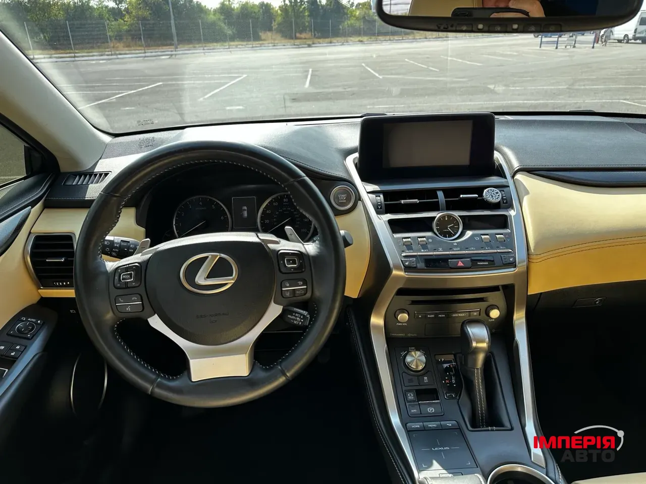 Lexus NX - фото 30