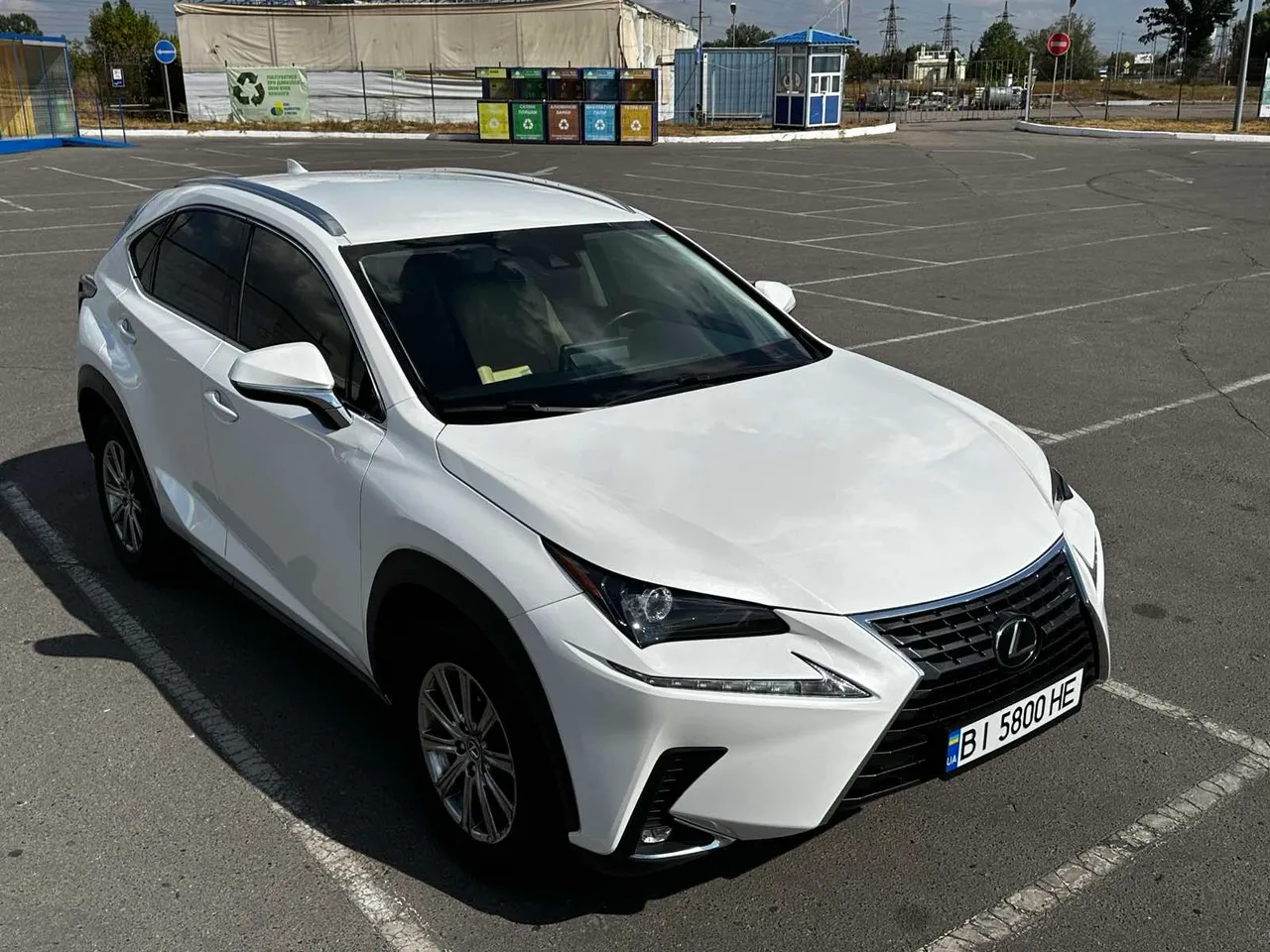 Lexus NX - фото 6