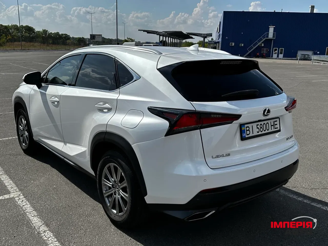 Lexus NX - фото 15