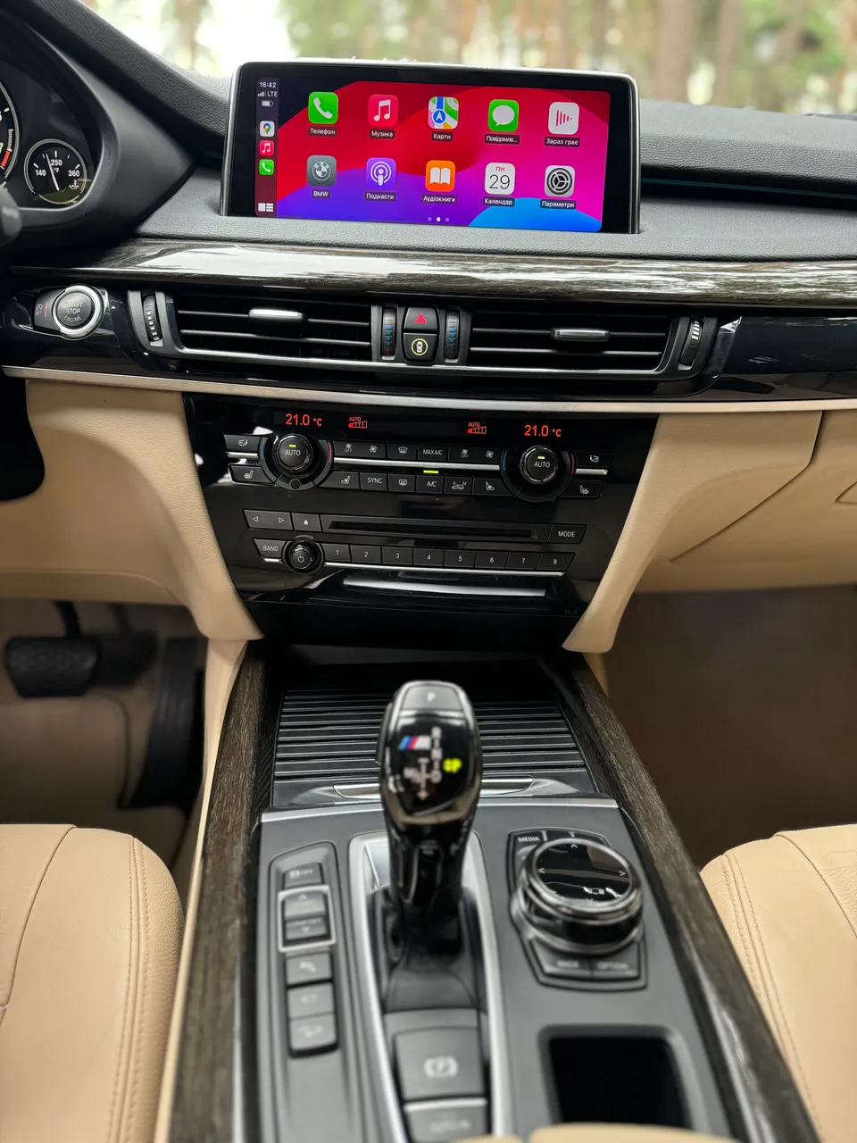 BMW X5 - фото 10