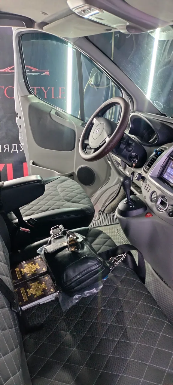 Renault Trafic - фото 1