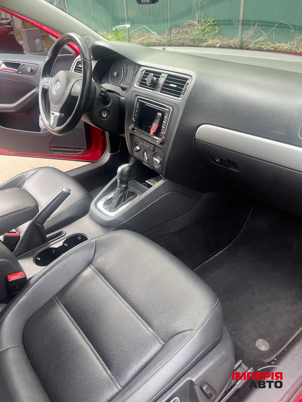 Volkswagen Jetta - фото 16