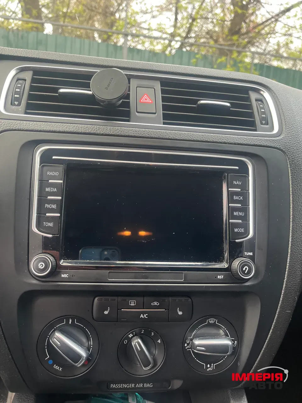 Volkswagen Jetta - фото 20