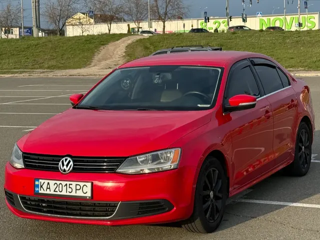 Volkswagen Jetta - фото 1