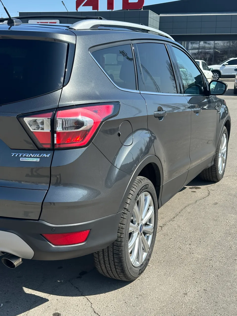 Ford Escape - фото 7