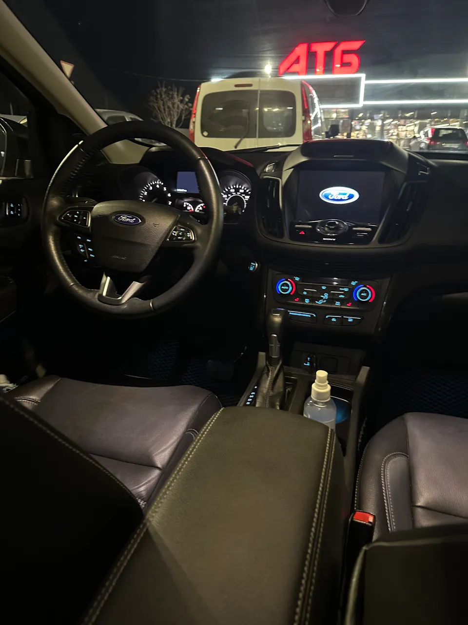 Ford Escape - фото 17