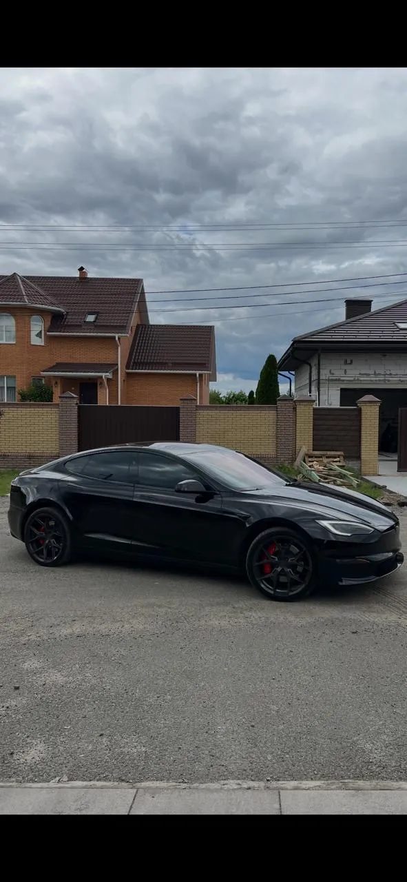 Tesla Model S - фото 4