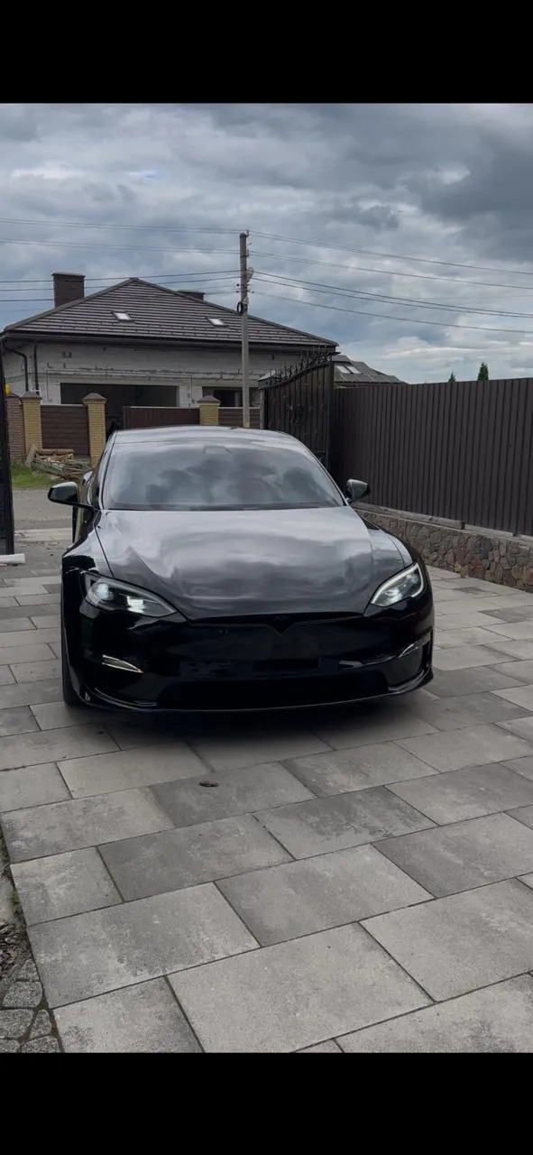 Tesla Model S - фото 2