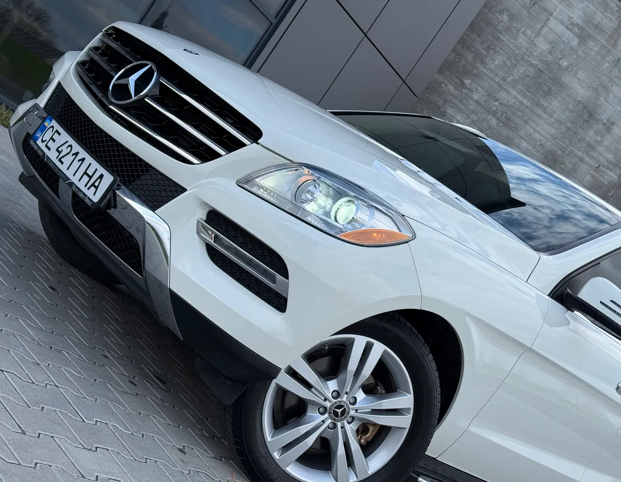 Mercedes-Benz M-Класс - фото 9
